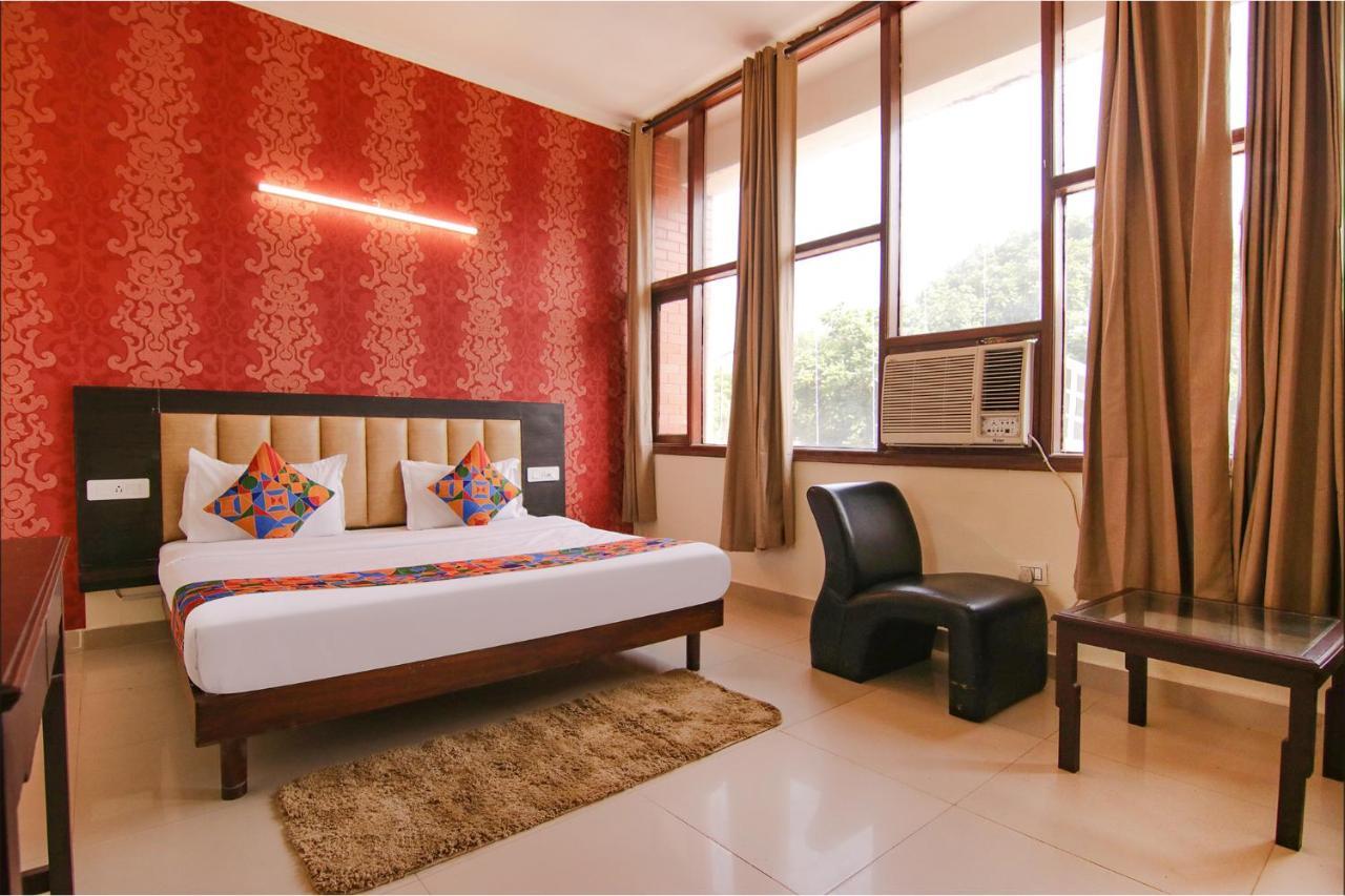 Fabhotel Town Pride Sohāna Εξωτερικό φωτογραφία